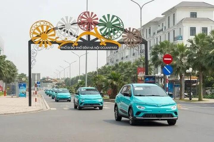Hotspot Matrix và Gái Pháp mê tít 2 kiểu váy xinh như thơ, diện từ hè năm này sang năm